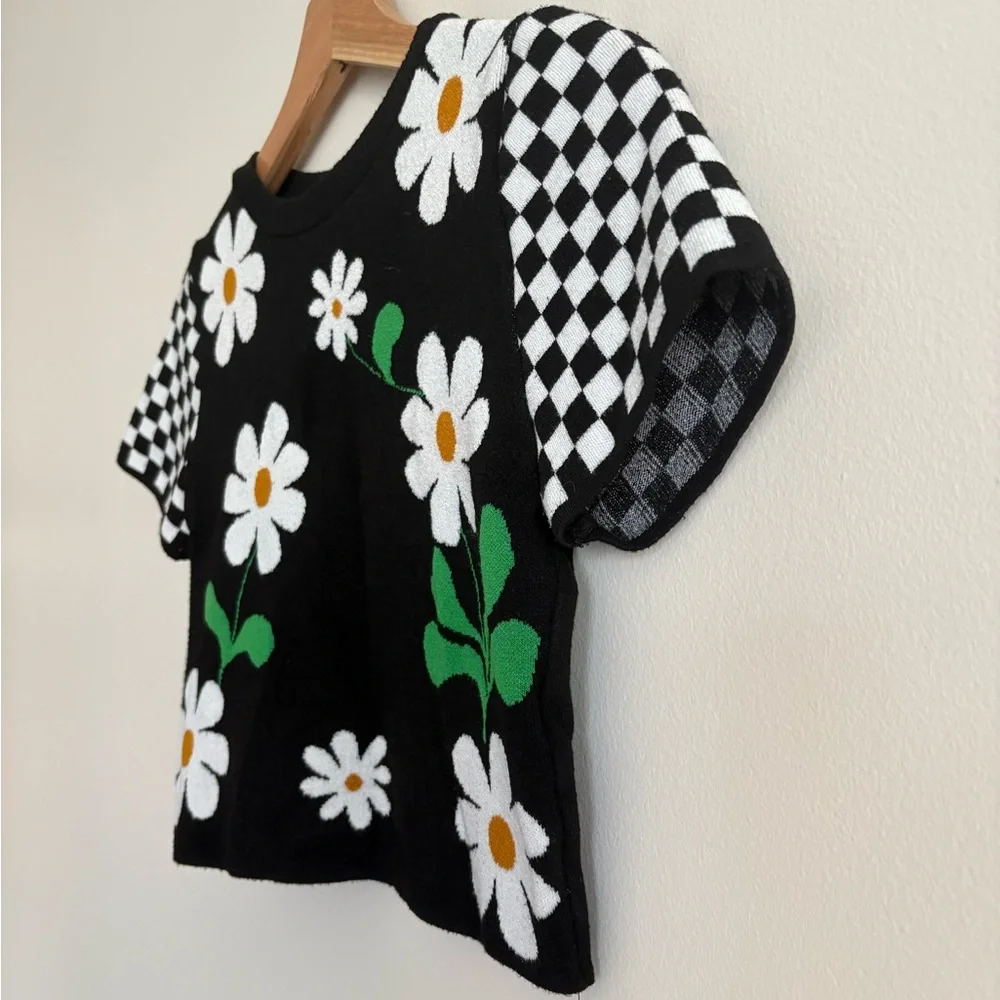 Floral Knit Top - Picture 2 of 3